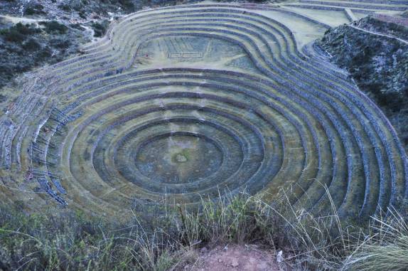 Os Terraços de Moray, laboratório agrícola dos incas, no Valle Sagrado, perto de Cusco, no Peru